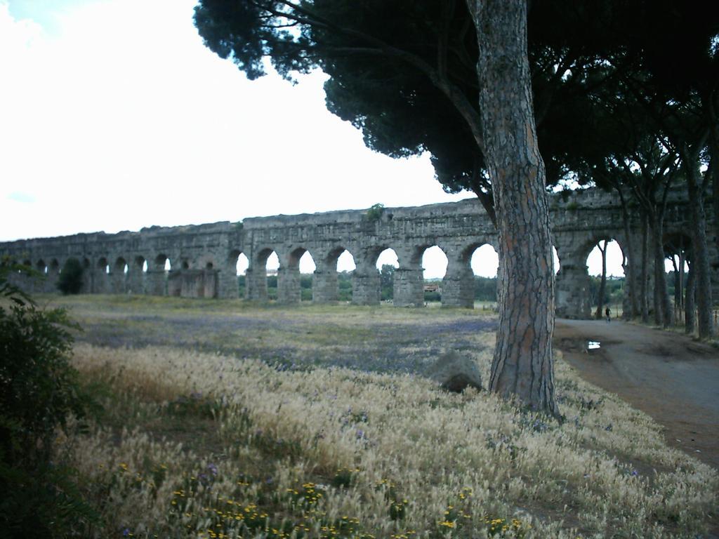 Bed and Breakfast Bella Roma Domus Exterior foto